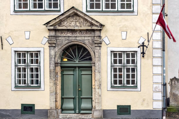 istock Entrance to the building. 1153661972