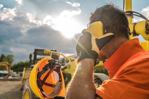 redução de ruído de construção - saftey equipment audio - fotografias e filmes do acervo