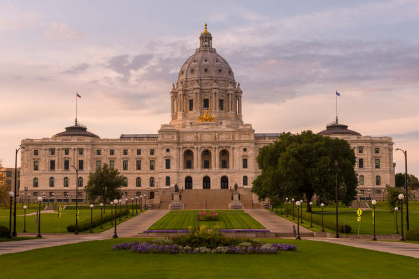 istock Facade of Minnesota Capitol Building 1153752294