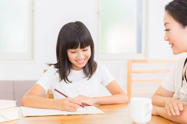 asian parent and daughter who study