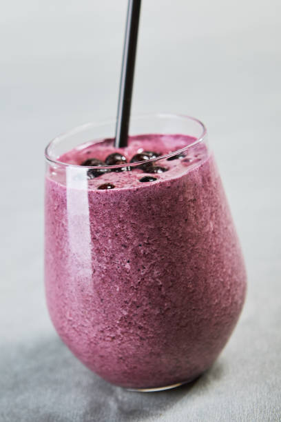 istock Liquid with berry fruits 1153808595