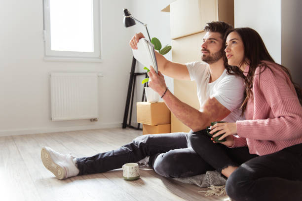istock Painting apartment 1153844572