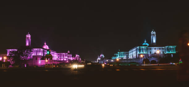 fotos do tempo da noite de rashtrapati bhavan em nova deli, india. - new delhi india night government - fotografias e filmes do acervo