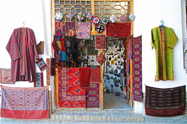 istock Souvenir store in Bukhara, Uzbekistan 1153898054