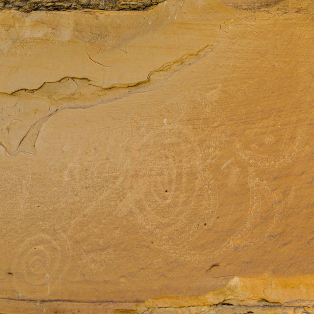 Petroglyphs at Chaco Culture National Park in New Mexico, United States Petroglyphs at Chaco Culture National Park at Chaco Canyon in New Mexico, USA. chaco culture national historic park stock pictures, royalty-free photos & images