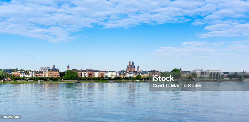 Panorama von Mainz am Rhein mit Dom - Lizenzfrei Mainz Stock-Foto