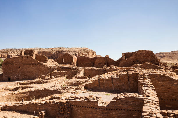 푸에블로 델 아로요 유적, 미국 뉴멕시코 차코 문화 국립공원 - pueblo del arroyo ruins 뉴스 사진 이미지