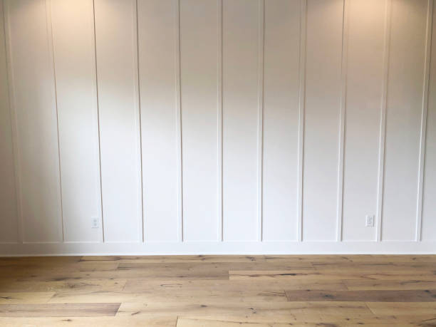istock Board and Batten Wall and Hardwood Floor 1153928704