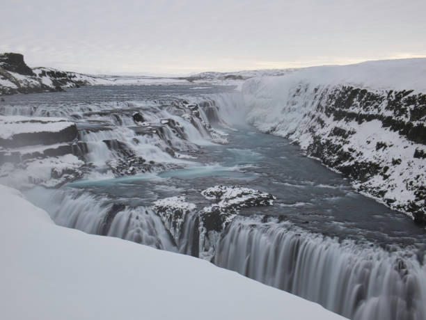 uma exposição longa da cachoeira de gullfoss - gullfoss falls - fotografias e filmes do acervo