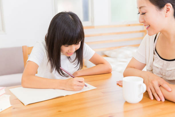 asian parent and daughter