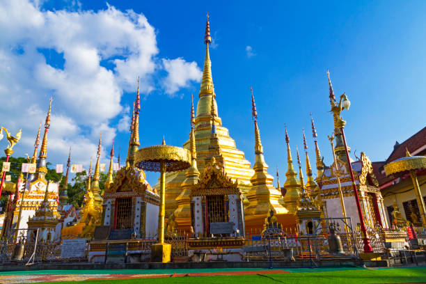 istock Pagoda gold beautiful with cloud and blue sky 1153984976