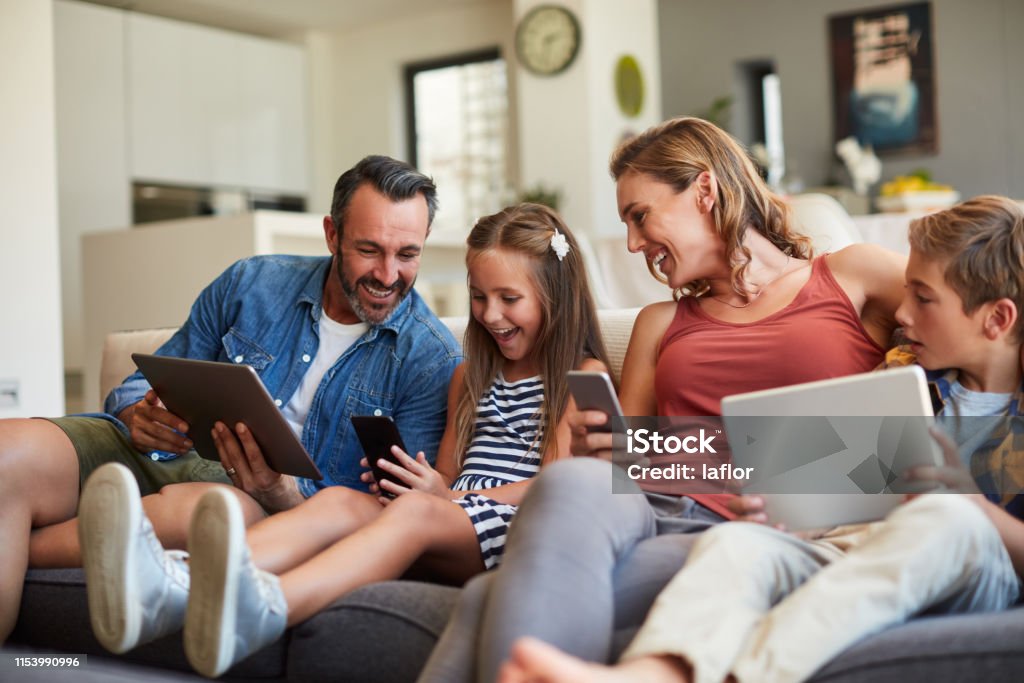Familienspaß für die intelligente Generation - Lizenzfrei Familie Stock-Foto