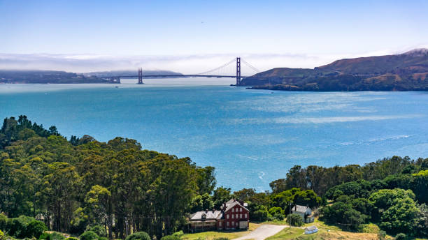 golden gate bridge as seen from angel island, california - golden gate bridge panoramic california scenics imagens e fotografias de stock