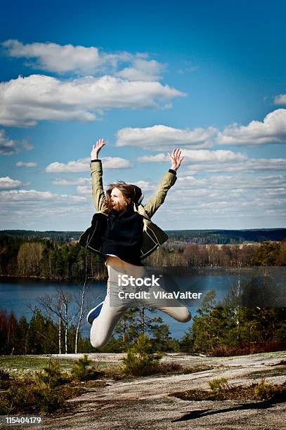 Saltar Lago - Fotografias de stock e mais imagens de Acima - Acima, Alegria, Ao Ar Livre