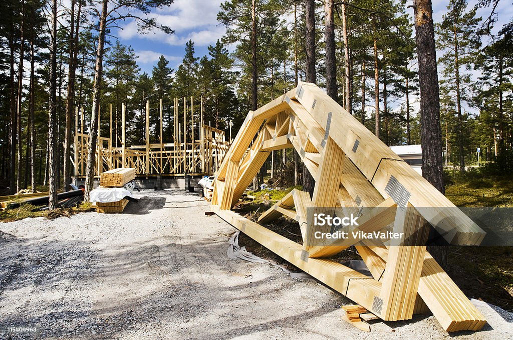 cottage de construction - Photo de Arbre libre de droits