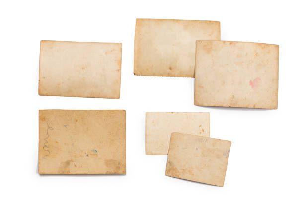 istock Old photo frame. Vintage paper. Retro card 1154071879