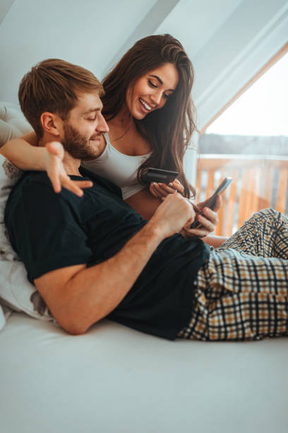 istock Online shopping for the baby 1154098446