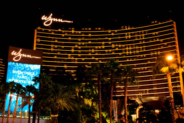 The Wynn Hotel and Casino at Night in Las Vegas, Nevada, United States Las Vegas, United States - May 14, 2012. The Wynn hotel and casino at night in Las Vegas, Nevada, USA. wynn las vegas stock pictures, royalty-free photos & images