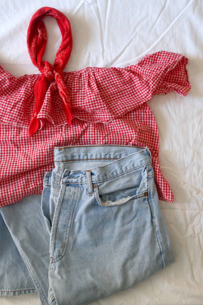 istock Fashionable Vintage Outfit 1154125348