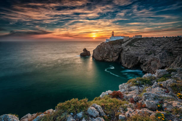 faro di saint vincent capo - sagres foto e immagini stock