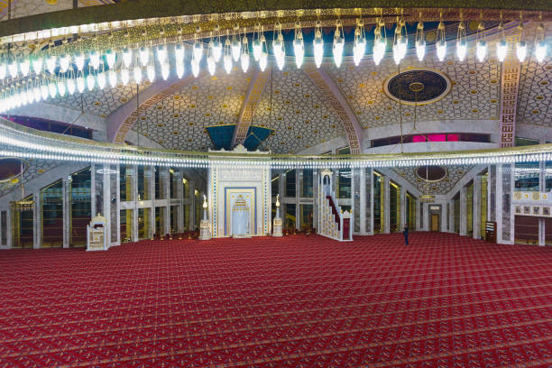 俄羅斯聯邦車臣共和國阿爾貢的 aymani kadyrova 清真寺內部 - kadyrov 個照片及圖片檔