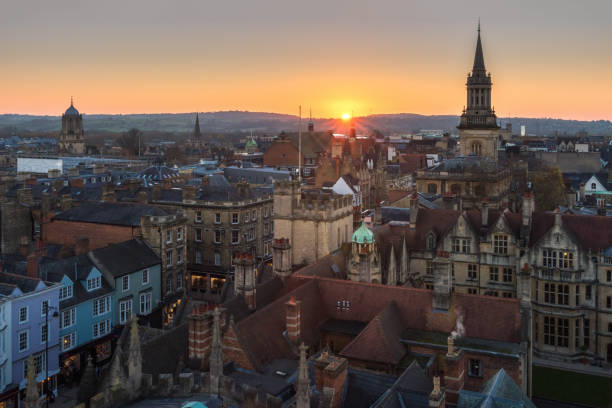 istock Oxford city aerial view 1154168922