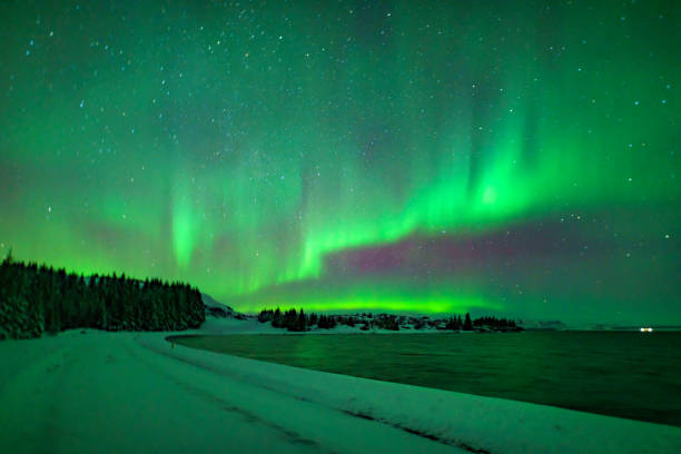 화려한 오로라 - aurora borealis iceland astronomy tranquil scene 뉴스 사진 이미지