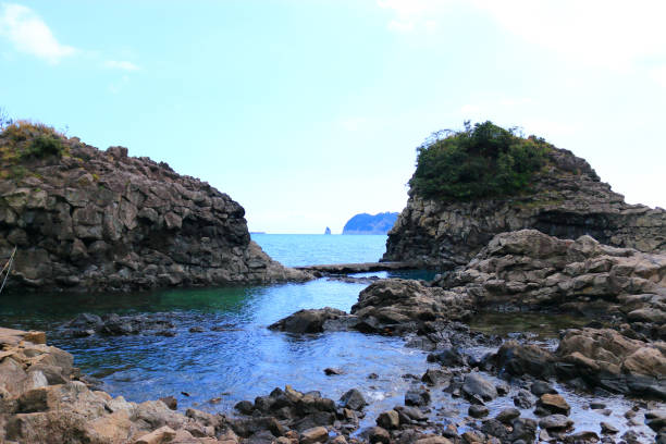 istock Faerie Bath, coast, cliff, lava, sea, 1154318082