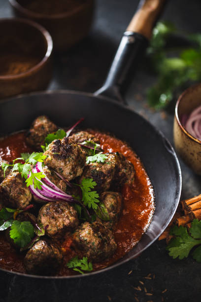 istock Indian Meatball and curry sauce 1154324030