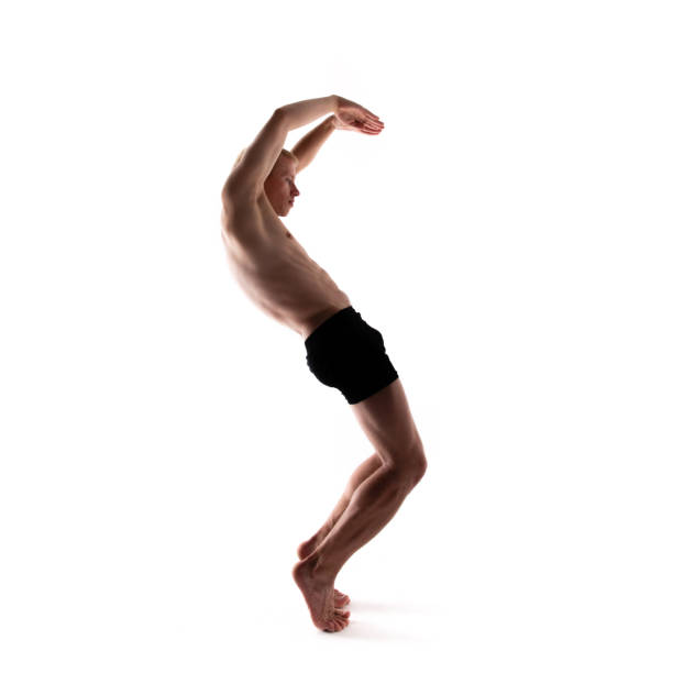 yoga alphabet. der buchstabe s, der von yogi-körper gebildet wurde - flexibility business gymnastics exercising stock-fotos und bilder