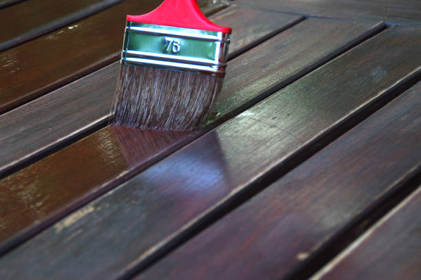 istock Furniture painting 1154388555