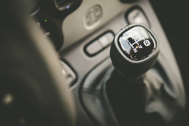 close up of a shift lever, sports car - sports car gearshift car change imagens e fotografias de stock