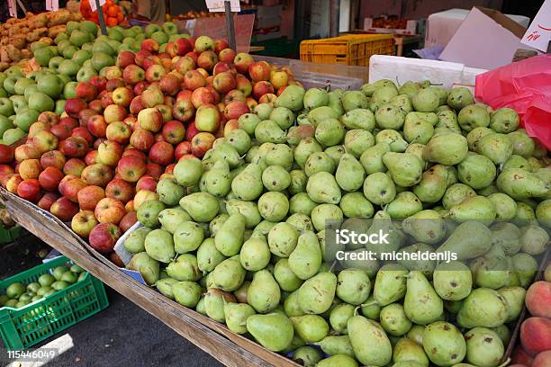 Photo libre de droit de Marché Aux Fruits banque d'images et plus d'images libres de droit de Agriculture - Agriculture, Aliment, Aliment de base