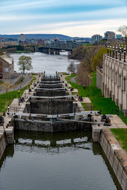 rideau canal in ottawa, canada - ottawa tulip festival imagens e fotografias de stock