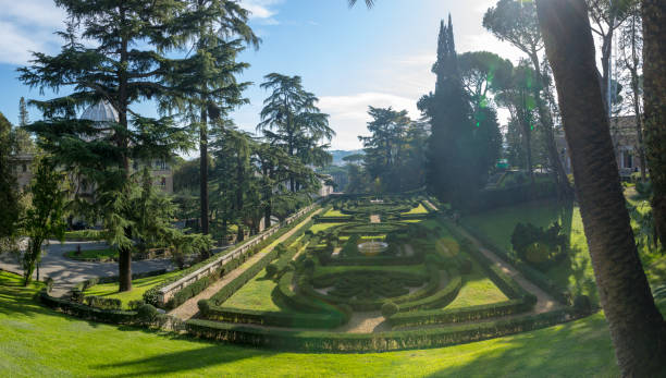 paysage majestueux des jardins du vatican, rome, italie. - jardins du vatican photos photos et images de collection