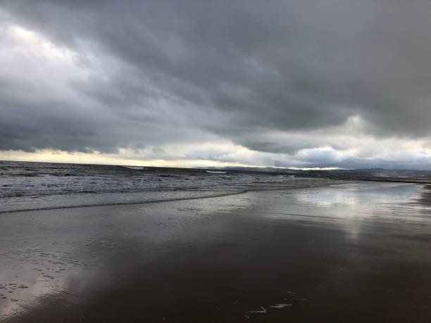 istock Sky reflection in the sea 1154531559