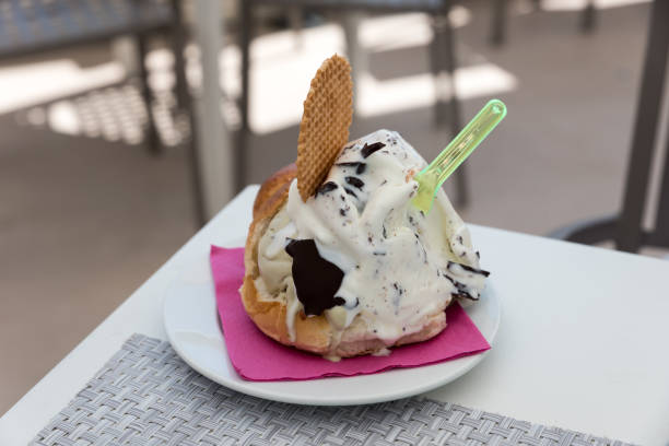 istock Brioche with Sicilian ice cream 1154532585