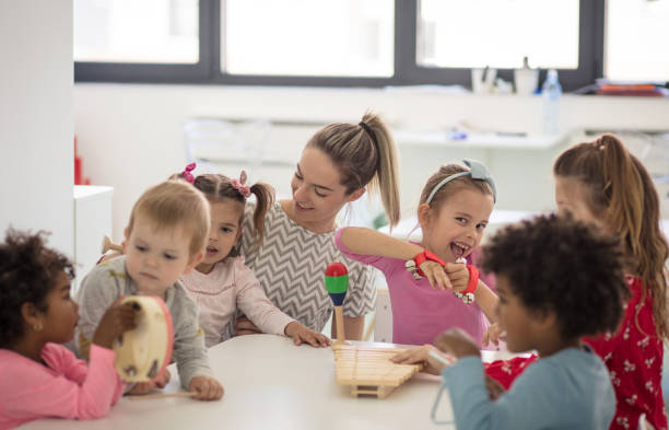 istock Teaching children some new songs. 1154544062