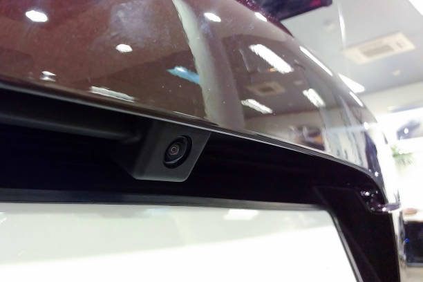 caméra de vue arrière noire de voiture de suv brune - side view mirror audio photos et images de collection