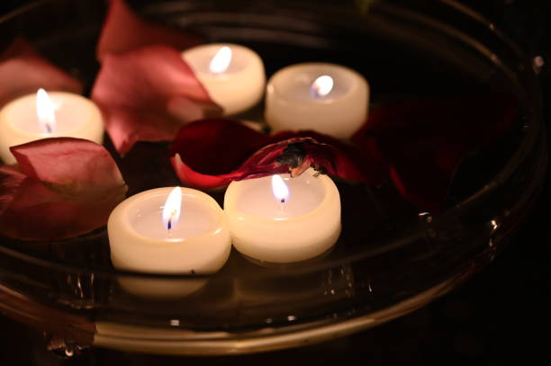 istock candle night chtayamachi 1154592653