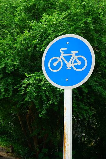 Dutch road sign: route for pedal cycles only
