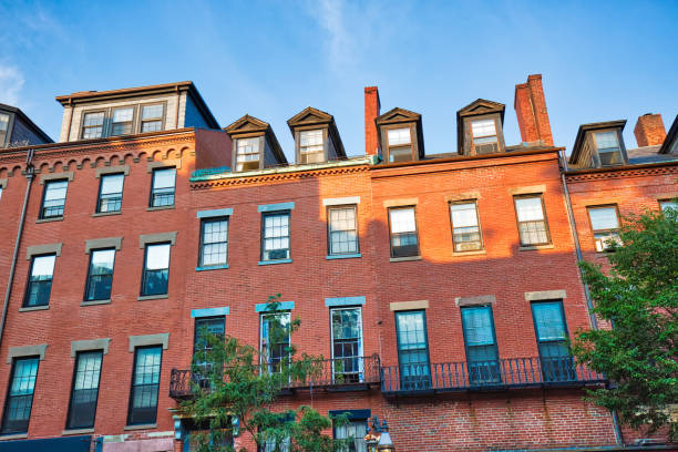 istock Landmark Boston Beacon Hill streets and historic brick buildings 1154667749