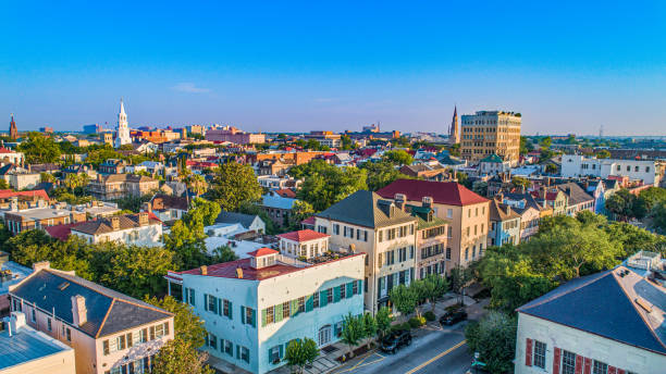 istock Rainbow Row in Charleston South Carolina SC 1154676024