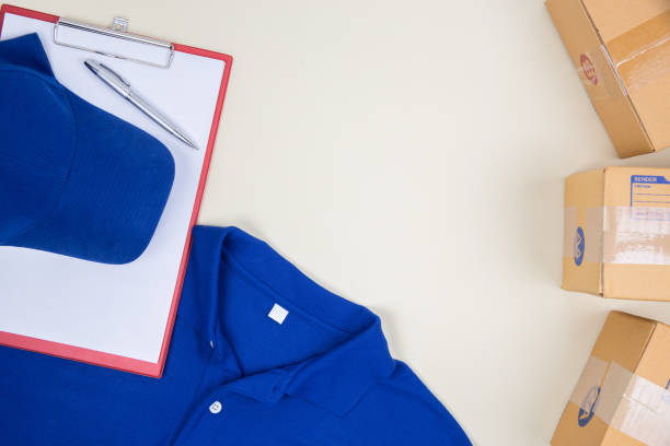 istock Top view shirt shop and post box 1154711851