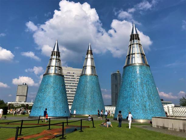 Kunstmuseum Bonn Germany Museum of Modern Art blue spires cones sculptures art rooftop clear blue sky Kunstmuseum Bonn Germany Museum of Modern Art blue spires cones sculptures art rooftop bonn germany stock pictures, royalty-free photos & images
