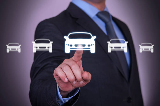 画面上の車のボタンに触れる人間の手 - car loan ストックフォトと画像