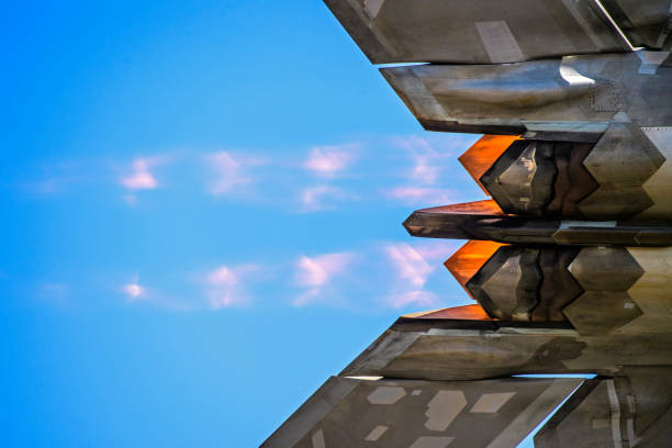 lockheed martin f-22 raptor, avalon airshow 26 фев�раля-3 марта 2019 - military reconnaissance airplane стоковые фото и изображения