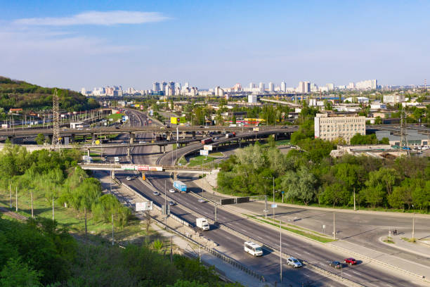 istock Road to the city 1154872621