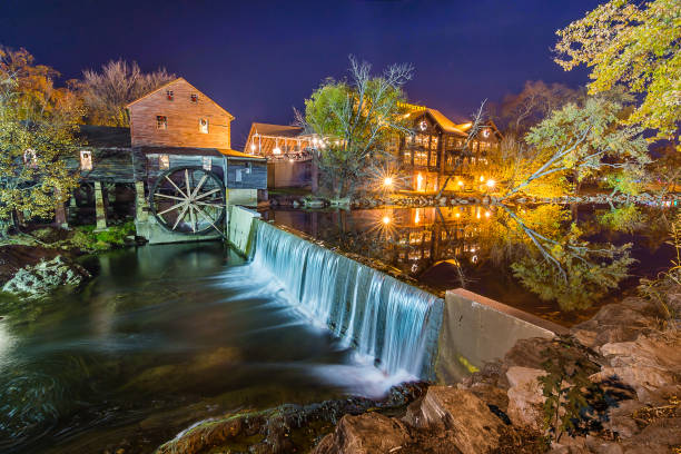 グレートスモーキーマウンテン国立公園 - gatlinburg ストックフォトと画像