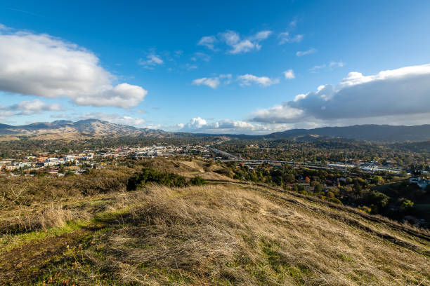 Mount Diablo State Park A view of Mount Diablo and the China Wall during a cloudy spring day in Walnut Creek, California contra costa county stock pictures, royalty-free photos & images